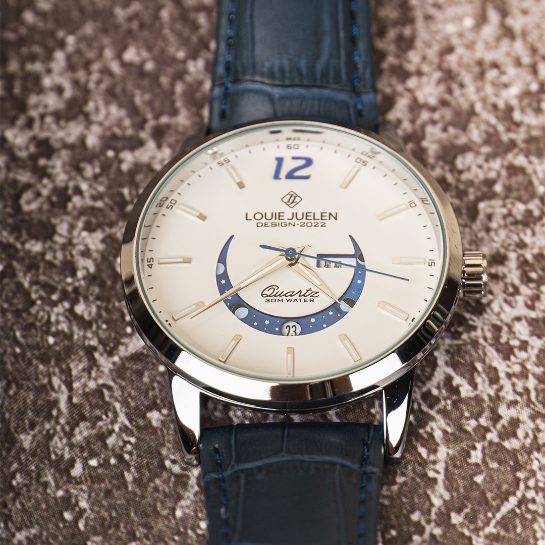 Montre Élégante avec Phases Lunaires