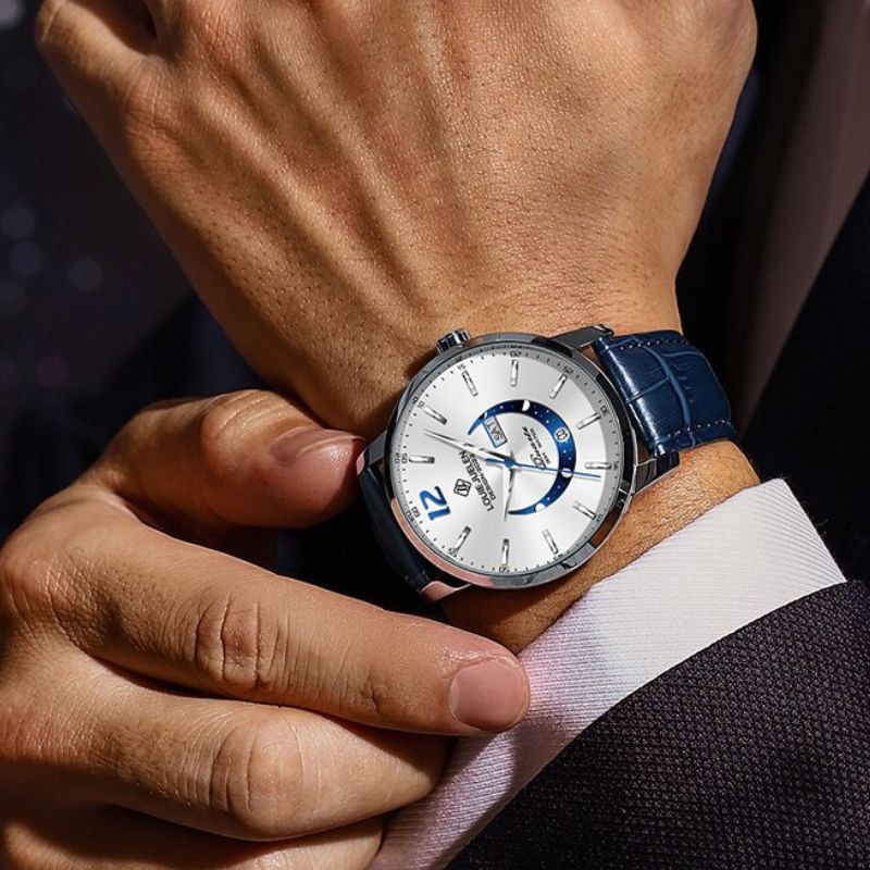 Montre Élégante avec Phases Lunaires