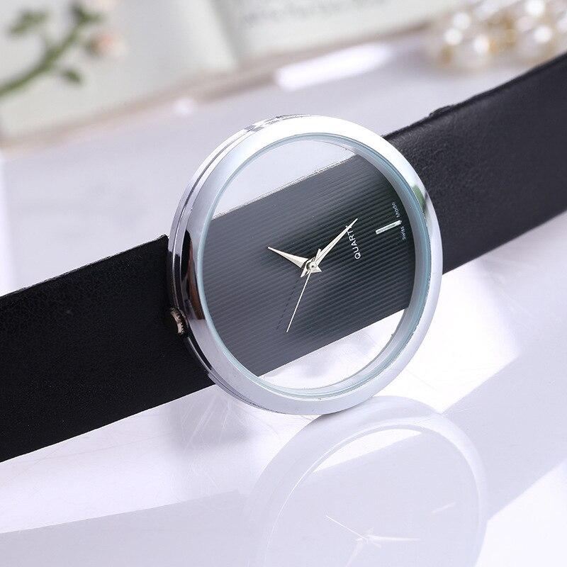Montre à Quartz avec Boîtier Transparent et Élégant