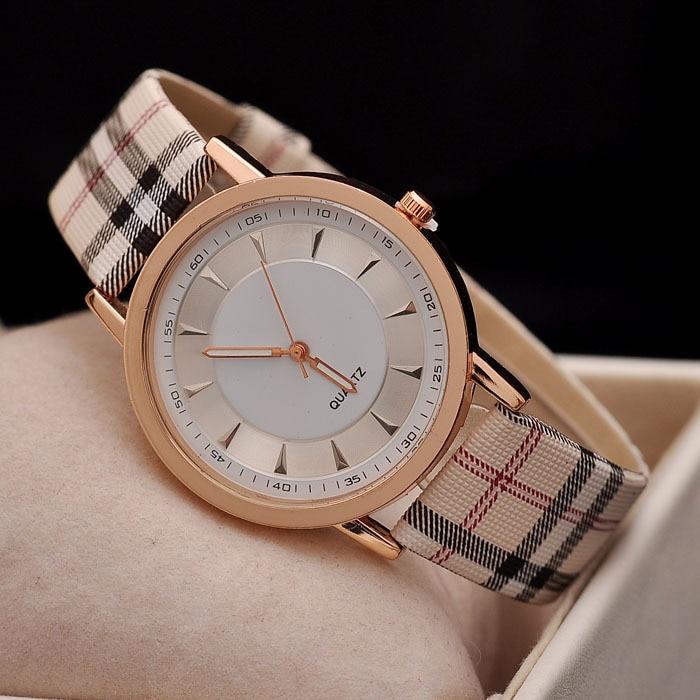 Montre Classique de Mode